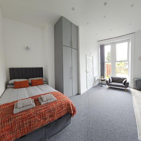 Edgerton Studios Huddersfield Luaran gambar